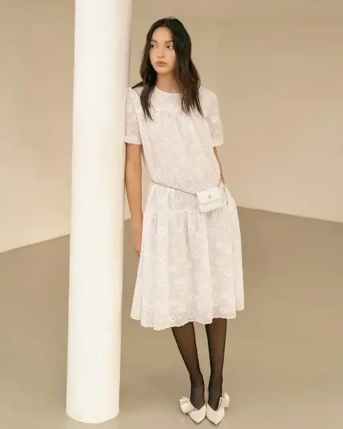 Feminine patterned dresses for a gentle autumn that every girl should have - Photo 9.