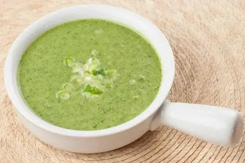 A creamy, nutritious blend of spinach and avocado for a rich, smooth soup.